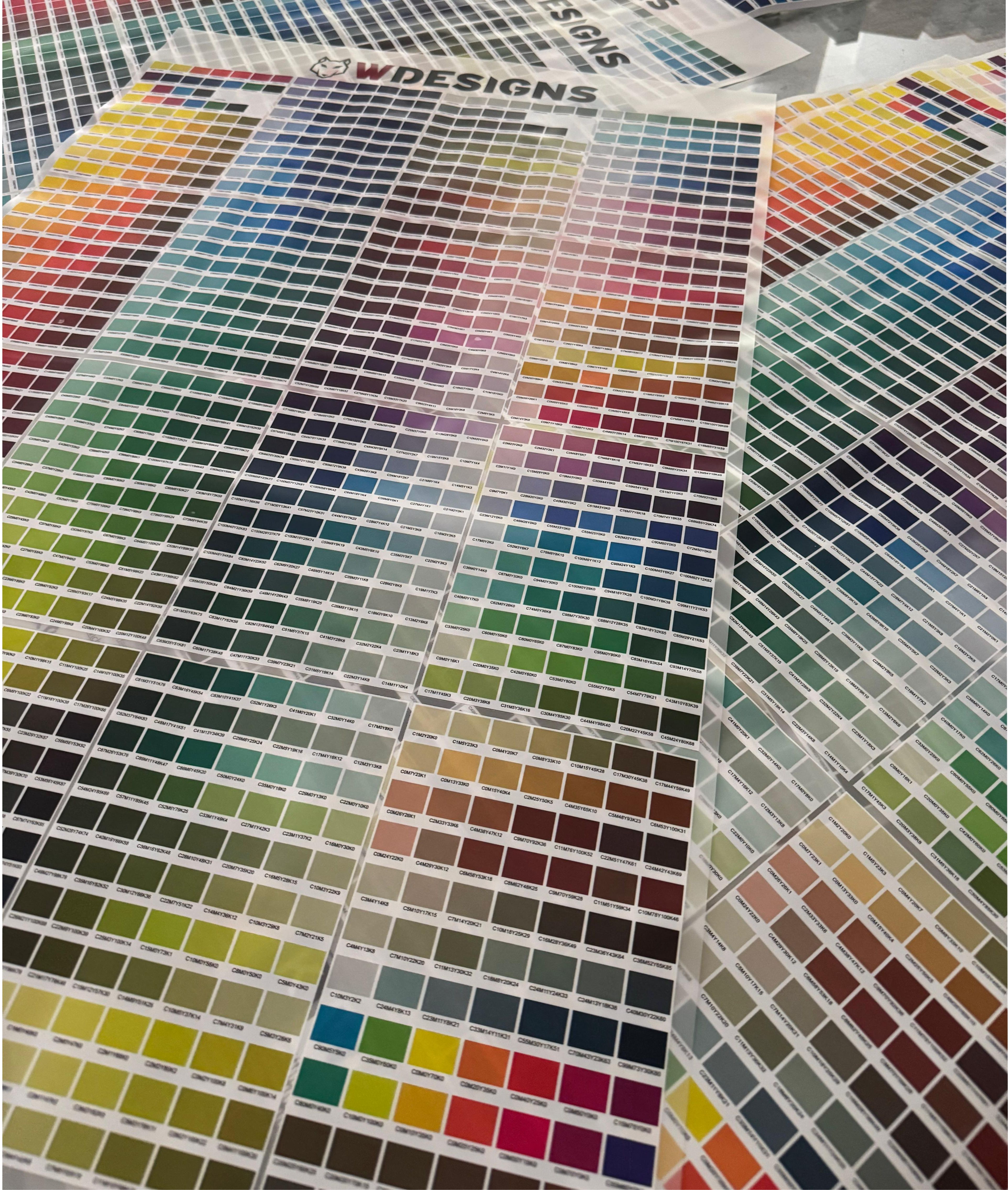 DTF CMYK Farbkarte über 1100 Farbwerte